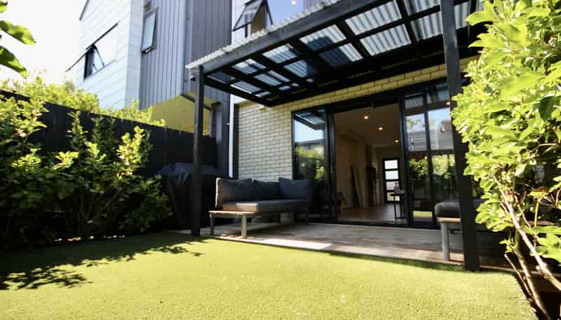 X/11 Karamu Street, Te Atatu Peninsula