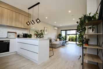 X/11 Karamu Street, Te Atatu Peninsula