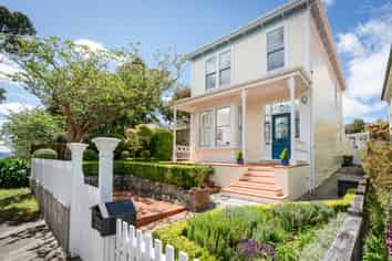 33 Grove Road, Kelburn