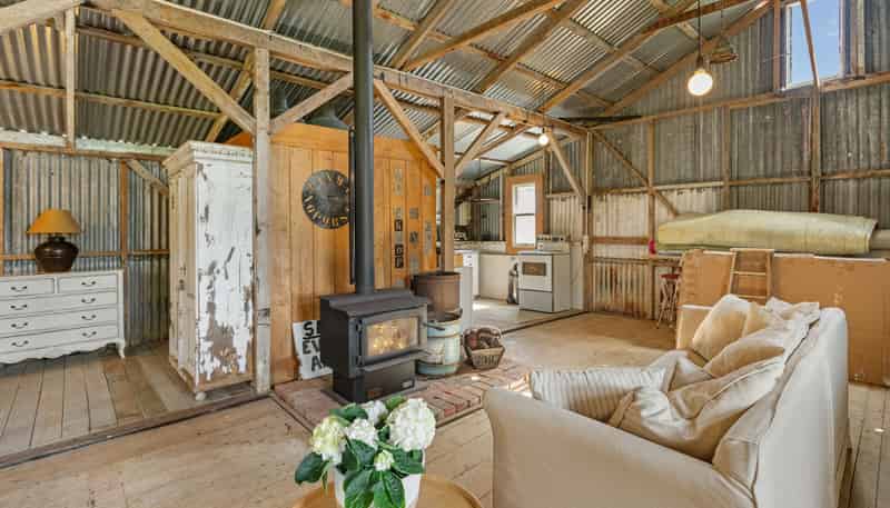 132 South Manakau Road , Manakau