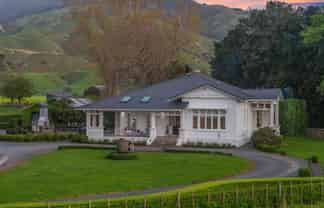 132 South Manakau Road , Manakau