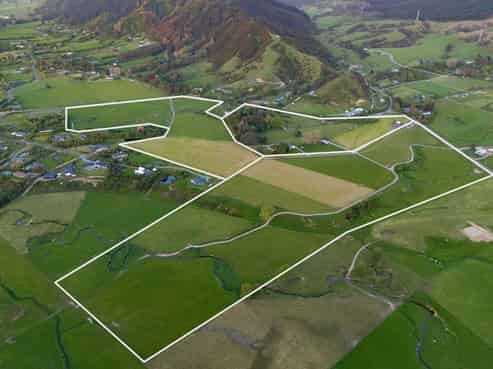 132 South Manakau Road , Manakau