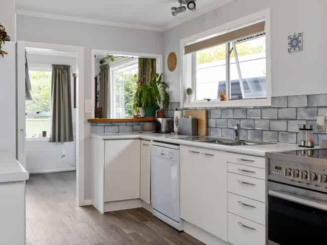 11 Te Hatepe Avenue, Taupo