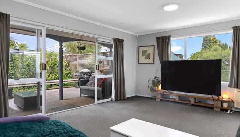 11 Te Hatepe Avenue, Taupo