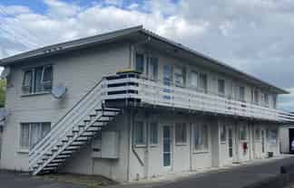 2/38 Wellington Street, Hamilton East