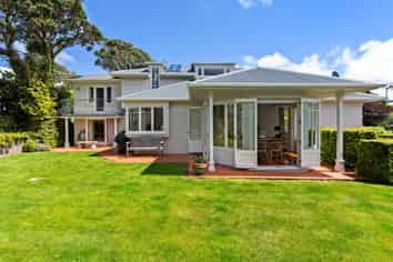 43 Nicholson Road, Khandallah