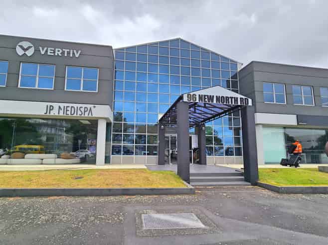 Morden 183sqm office with all you need