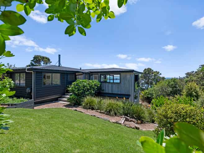 49 Coromandel Road, Oneroa