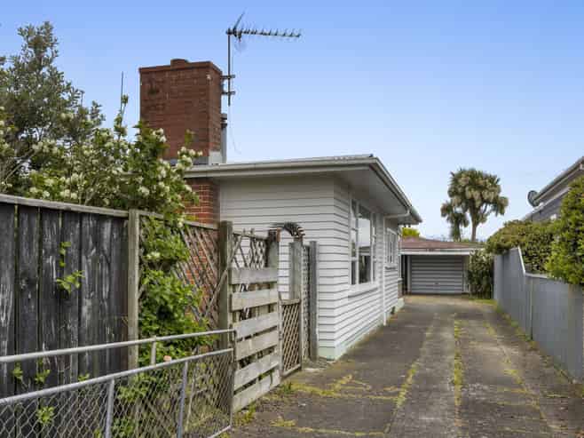 37 Disraeli Street, HAWERA