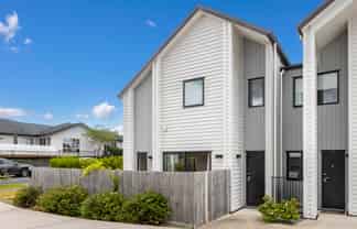 1 Papa Orchard Drive, Kumeu