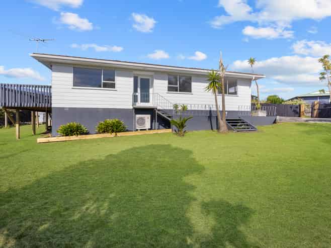 6 Hueglow Rise, West Harbour