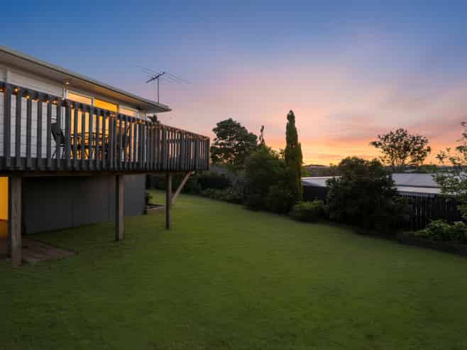 6 Hueglow Rise, West Harbour