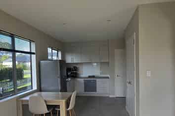 68 Colonial Drive, Silverdale