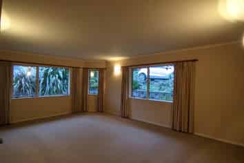 11 Kotuku Street, Maunu