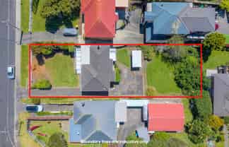 74 Oakdale Road, Hillsborough