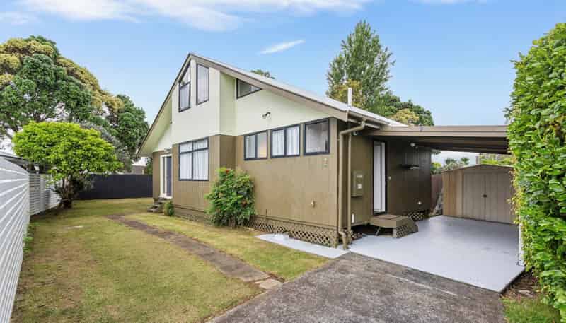 9/25a Beach Road, Te Atatu Peninsula