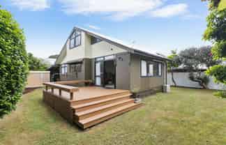 9/25a Beach Road, Te Atatu Peninsula