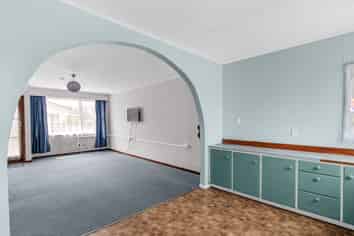 2/104 Alma Road, Gonville