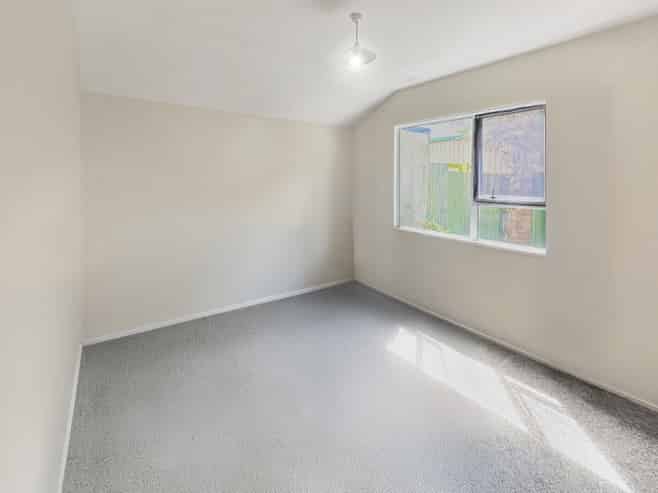 1/104 Waltham Road, Sydenham