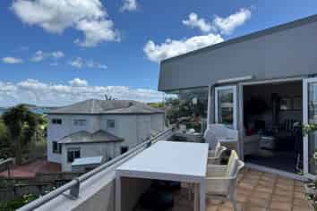 10/18 Takitimu Street, Orakei