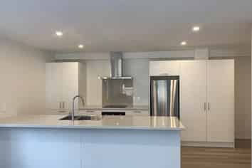 B/28 Collins Avenue, Tawa