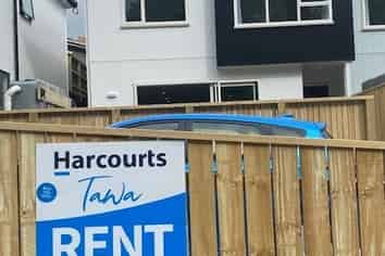 B/28 Collins Avenue, Tawa