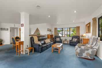  4 Harbour Lights Way, Onerahi