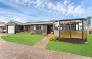 240A Great South Road, Manurewa