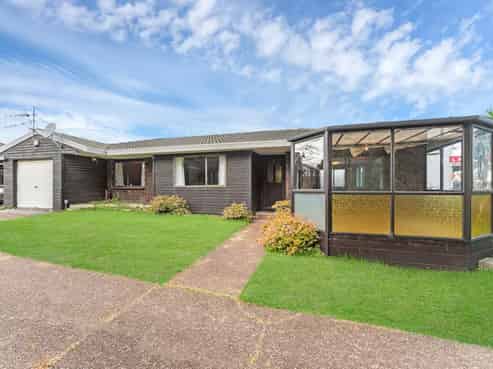 240A Great South Road, Manurewa