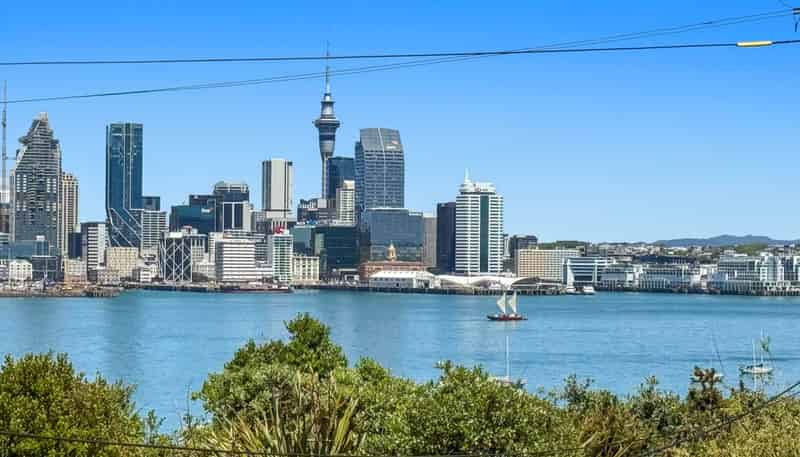 3/140 Calliope Road, Devonport