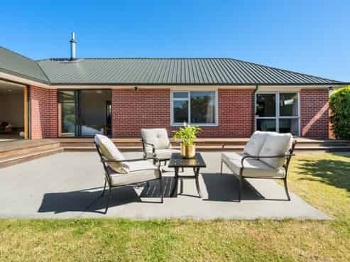 11 Glenmore Avenue, Casebrook