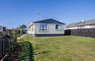 5 Magee Place, Chartwell