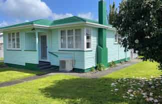 42 George Street, Hikurangi