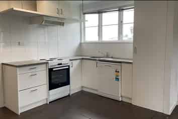 42 George Street, Hikurangi