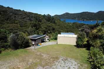 14 Harpoon Hill, Great Barrier Island