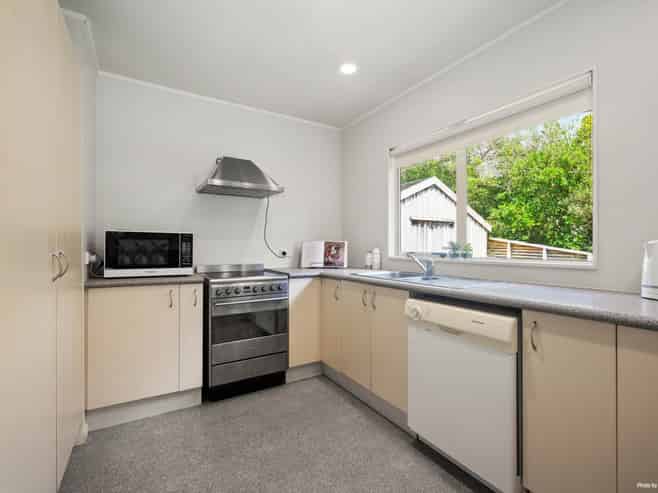 21 Highbury Bypass, Birkenhead