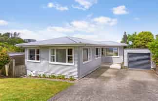 3 Cotswold Crescent, Newlands