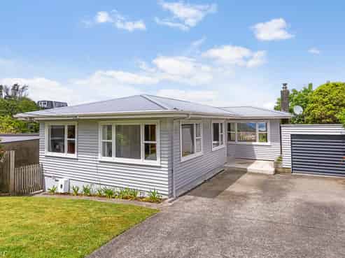 3 Cotswold Crescent, Newlands