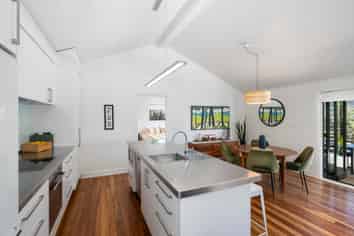 4 Venice Street, Martinborough