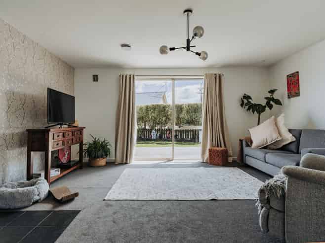 B/75 Ajax Street, Milton