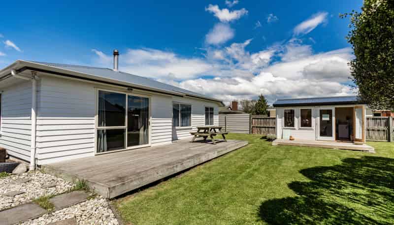 B/75 Ajax Street, Milton