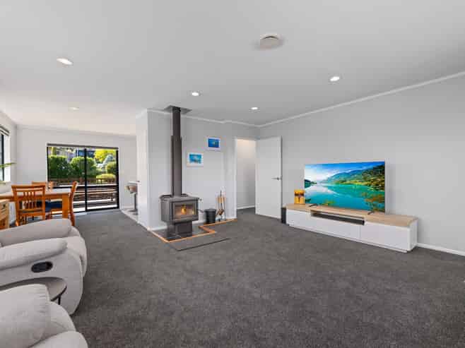 17 Boons Valley Road, Waikawa