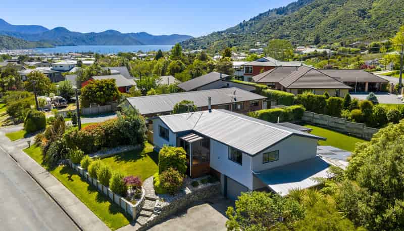 17 Boons Valley Road, Waikawa