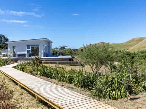422 Whangaehu Road, Porangahau