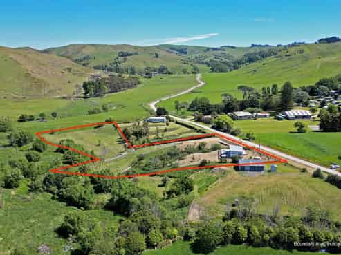422 Whangaehu Road, Porangahau
