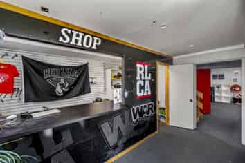 510 sqm unit on Hillside