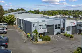 510 sqm unit on Hillside