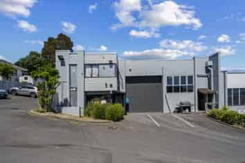 510 sqm unit on Hillside