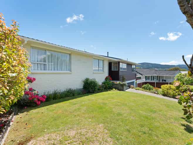 1 Dunrobin Grove, Silverstream