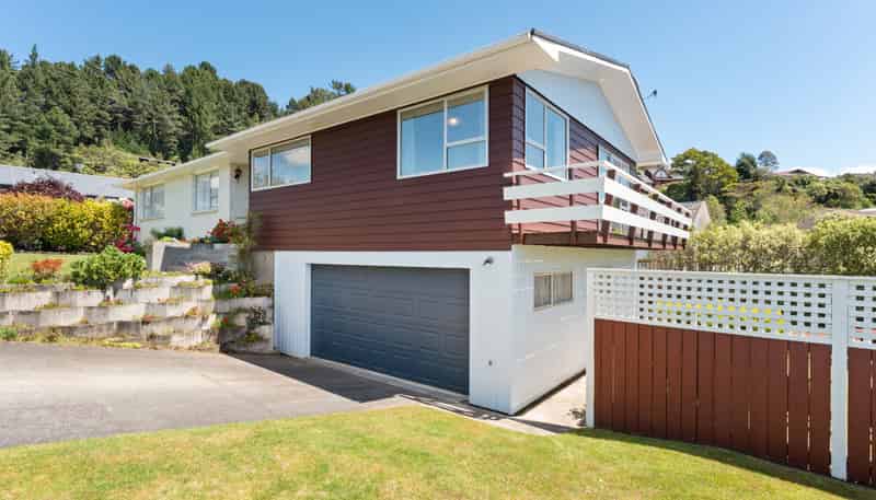 1 Dunrobin Grove, Silverstream